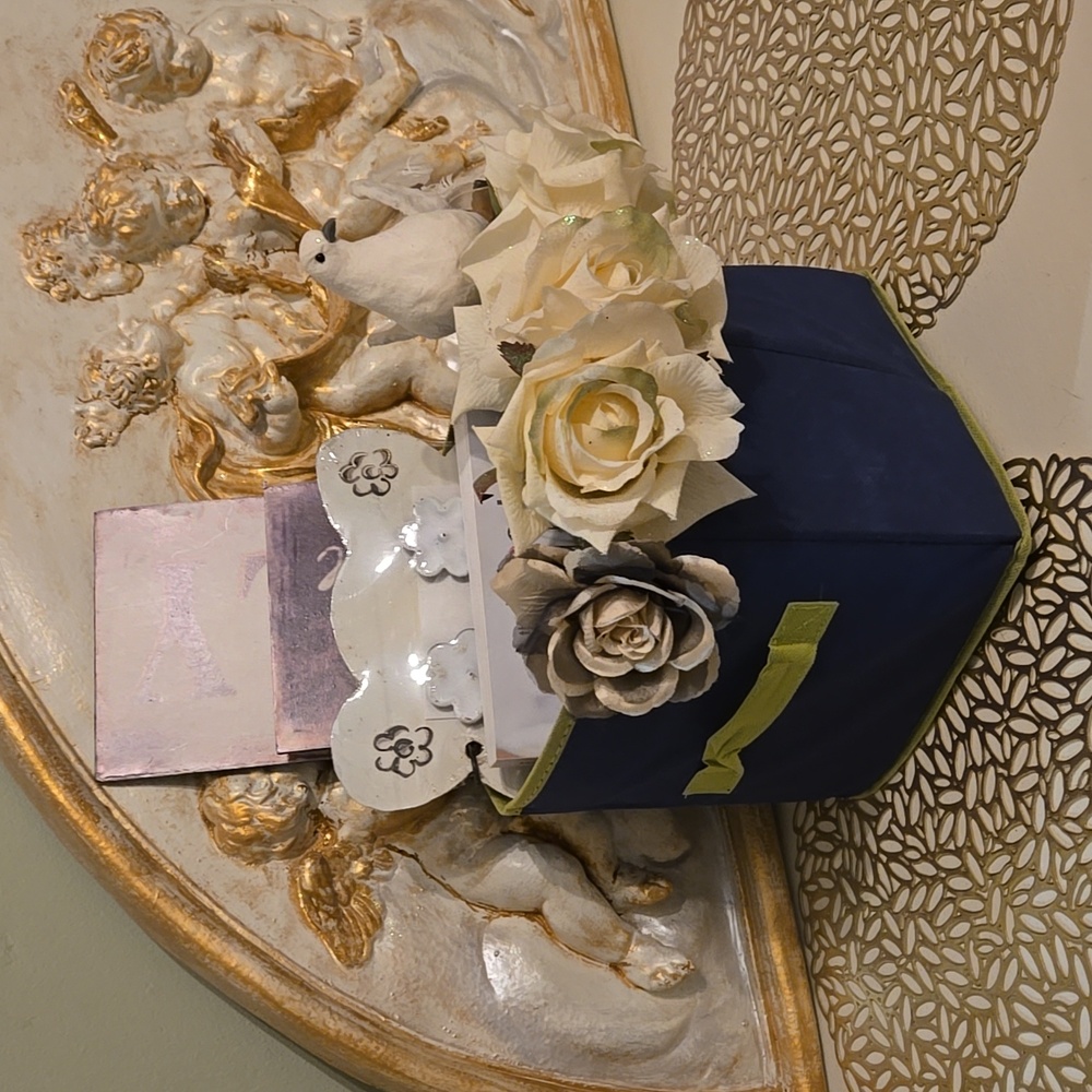 Wedding items - Picture 7 of 9